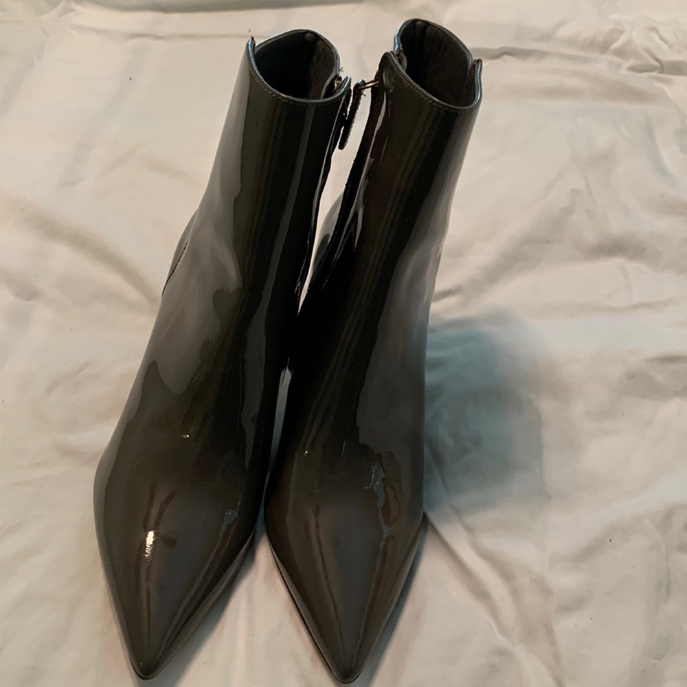 J crew patent leather ankle boots, gray size 8